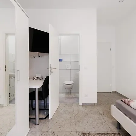Haus Rosa Πανσιόν