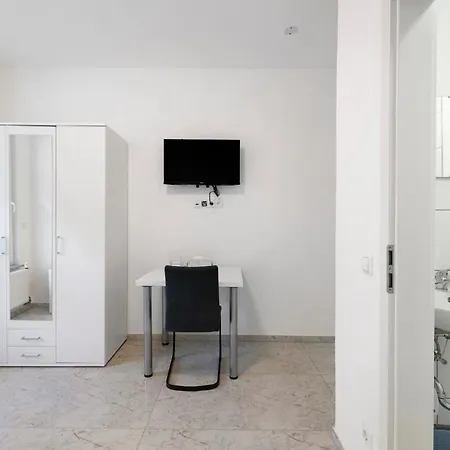 Πανσιόν Haus Rosa 3*